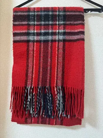 빨간색 체크 무늬 머플러 여성용