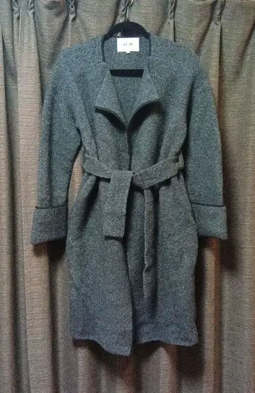 시:엠 그레이 부클 니트 코트 38호