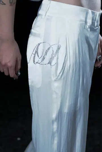 ans dotsloevner 팬츠