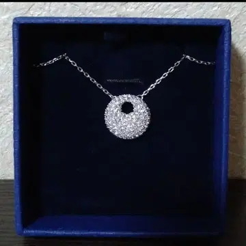 SWAROVSKI 원형 크리스탈 목걸이