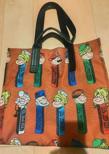 캐릭터 패턴 토트백