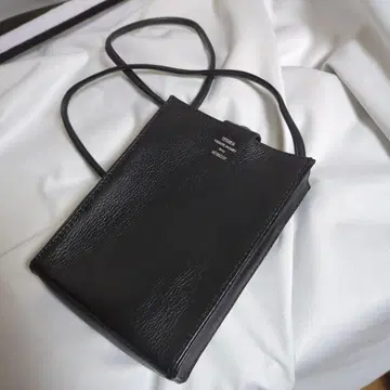 블랙 가죽 숄더백