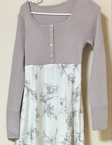 연보라 꽃무늬 롱 원피스