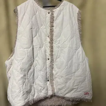 리버서블 퀼팅 베스트 화이트