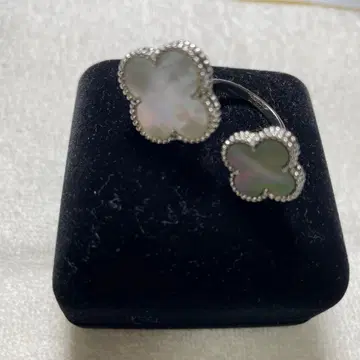 클로버형 펄 (화이트.검은 나비 조개) 반지 실버925