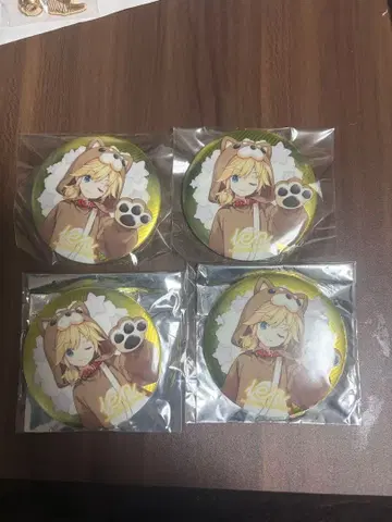 캐릭터 캔뱃지 4개 세트 고양이 귀