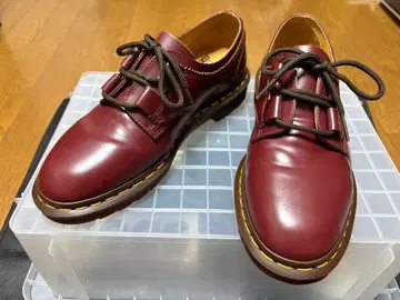 닥터 마틴 체리 레드