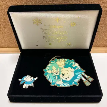 디즈니 크리스마스 푸 디즈니 스토어 핀 오너먼트