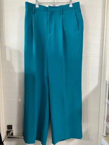 UNITED TOKYO 터콰이즈 와이드 팬츠