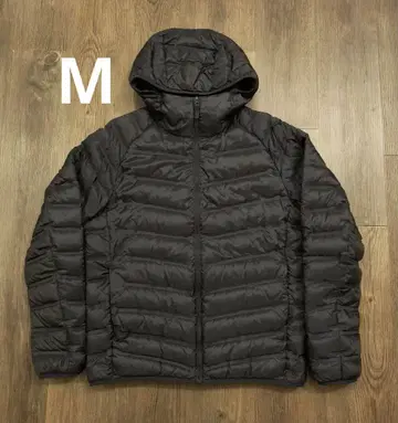 새상품급 유니클로 M 울트라 라이트 다운 심리스 후드티 남성용