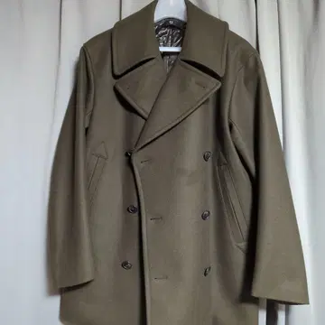 올리브색 더블 브레스트 피 코트