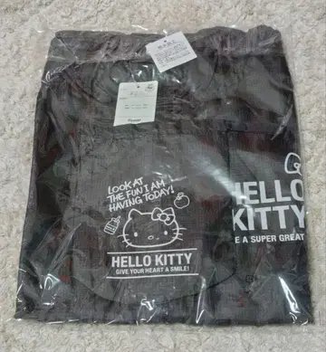 산리오 오토나 에스테 후드티 블랙 헬로키티