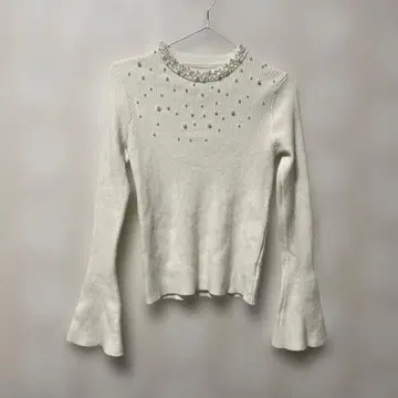 miele g 화이트 니트 긴팔