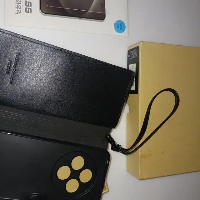 샤오미 14c 28000원지갑가죽케이스1일 +방탄보호필름 미개봉=2만