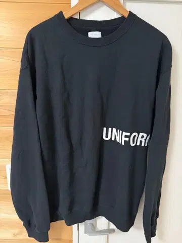 UNIFORM EXPERIMENT 크루넥 맨투맨 XL