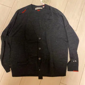 유니클로 아냐 핸드마치 메리노 오버사이즈 V넥 가디건 M 새상품