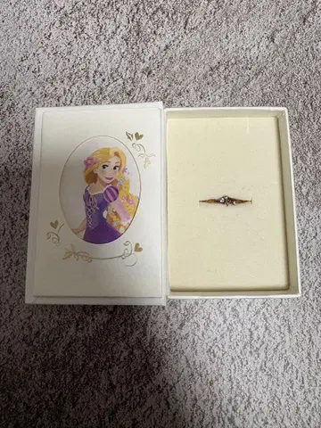 THE KISS 링 탑 위의 라푼젤 반지