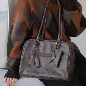 mono-mart 멀티 포켓 악센트 참 보스턴 백