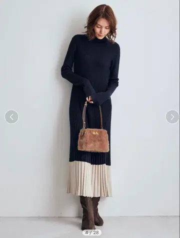 미라 오웬 터틀넥 롱 리브 니트 원피스 사이즈 1