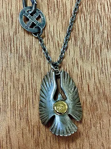 고로즈 금 메탈 부착 이글 탑 세로 체인 올드 아이템