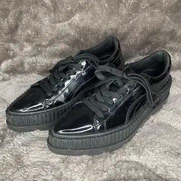 FENTY x Puma byRihanna 에나멜 통굽 스틸레토 25