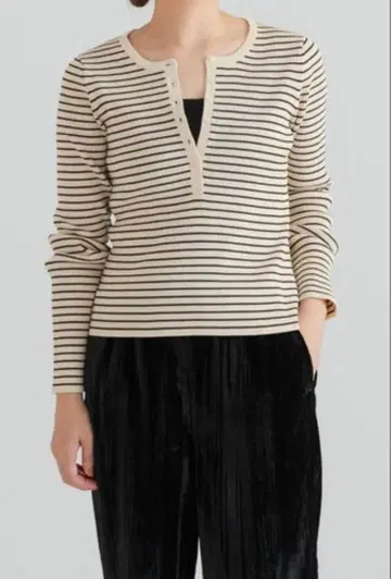 어반 리서치 헨리넥 리브 니트 미사용 새상품