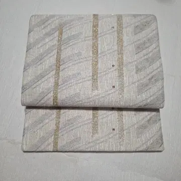 후쿠로 오비 화이트와 금 스트라이프