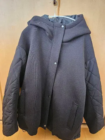 IEDIT 후드 부착 퀼팅 자켓 블랙 3L