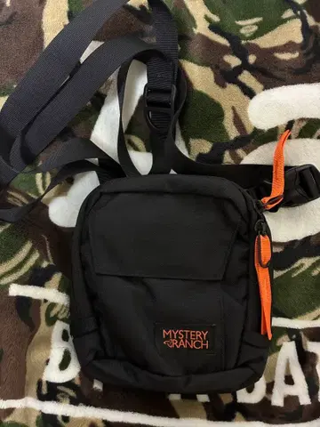 MYSTERY RANCH 바디백 블랙