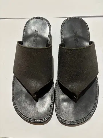 ATTACHMENT 플립플랍 Kazuyuki Kumagai