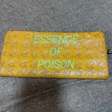 ESSENCE OF POISON 개구리 장지갑 천연 가죽