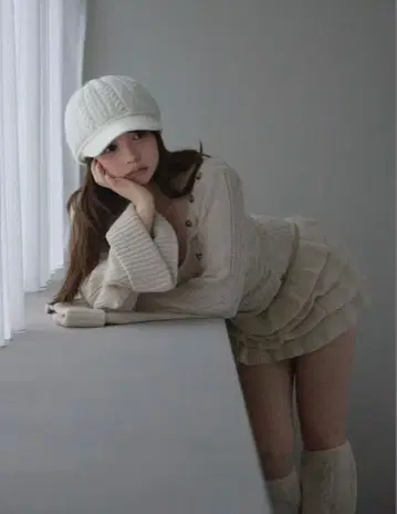 andmary Leia frill set up beige