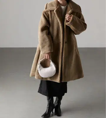 테디 보아 A 라인 미디엄 코트