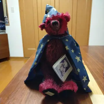 빨간색 곰 봉제 인형 별 패턴 망토 포함