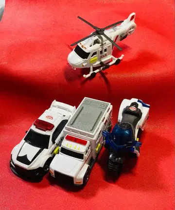 새상품급 라이트 & 사운드 디키 토이즈