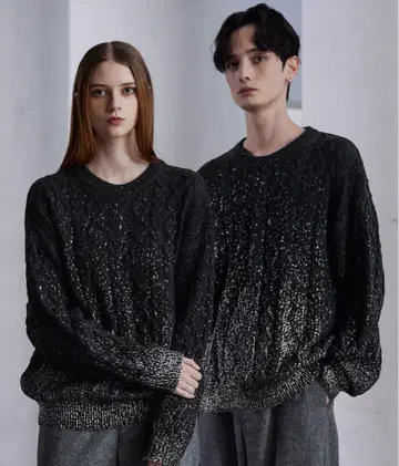 [ 새상품 ] CLEL 프린트 케이블 크루넥 니트 블랙 M 사이즈