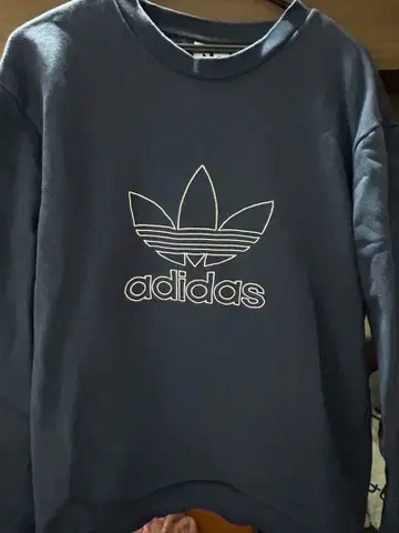 adidas 네이비 맨투맨 M 사이즈