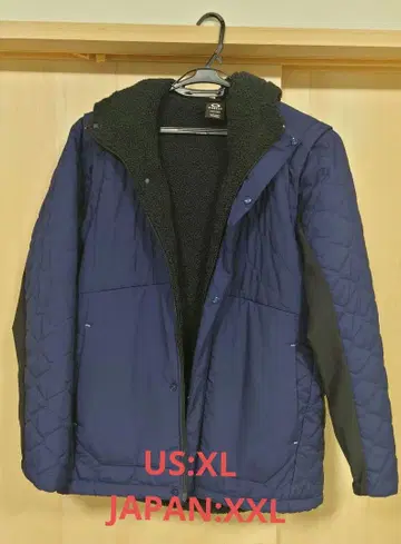 오클리 2WAY 언이븐 퍼프 자켓 베스트