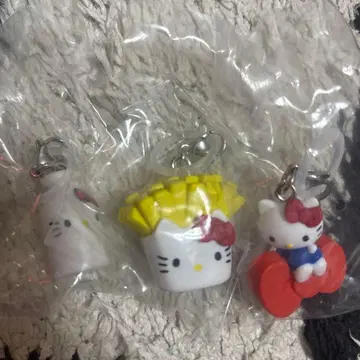 헬로키티 아메리칸 디자인 메지루시 액세서리