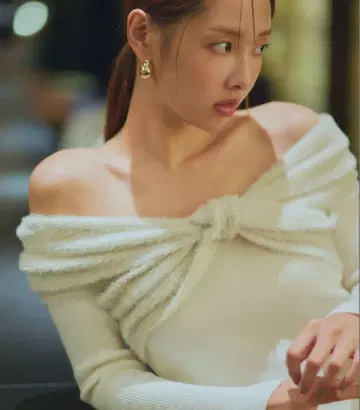 SNIDEL 오프숄더 리본 니트