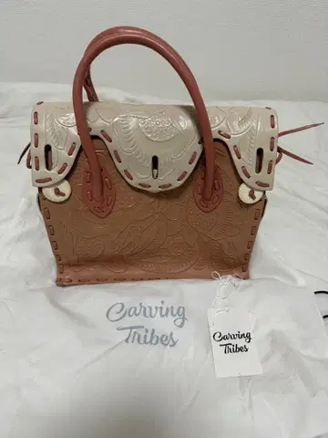 [새상품급] Carving Tribes 핸드백