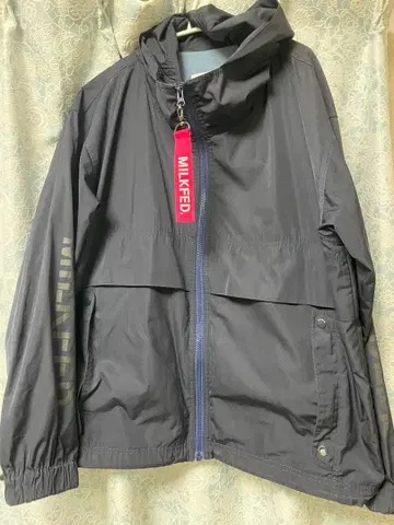 MILKFED. 후드 부착 점퍼 블랙