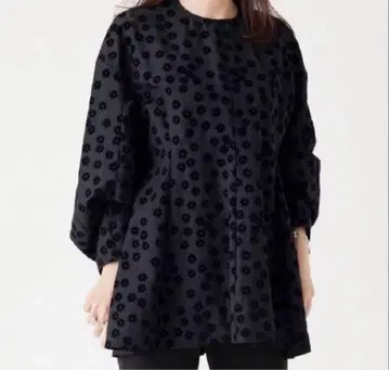 cccmalie 플라워 자수 블라우스 프리 블랙