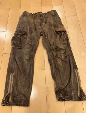 abercrombie&fitch 카고 팬츠 한정판 단 하나