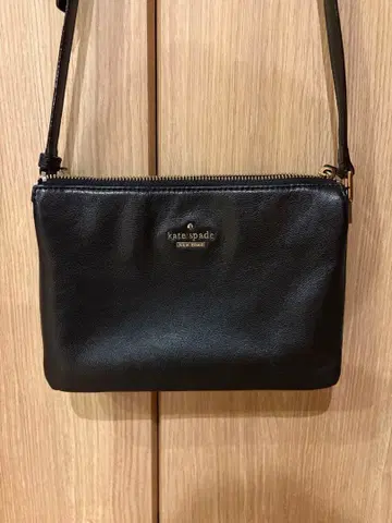 케이트 스페이드 블랙 가죽 숄더백