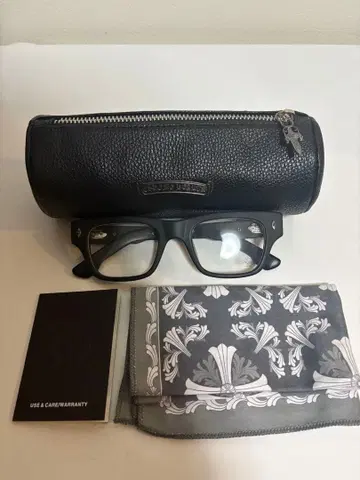 매트 블랙 안경 CRYPDIC MODEL