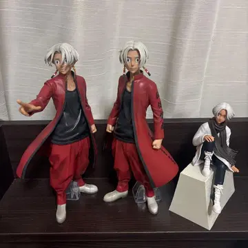 다이토 제일복권 도쿄 리벤저스 관동사변 쿠로카와 이자나 피규어