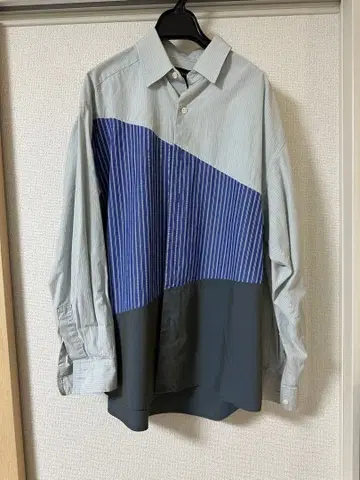 UNITED TOKYO 사선 컬러 블록 셔츠