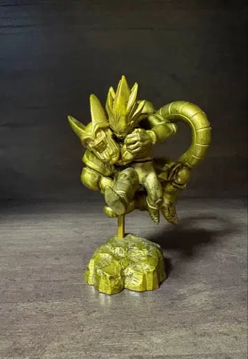 드래곤볼 캡슐 베지터&셀 (골드)