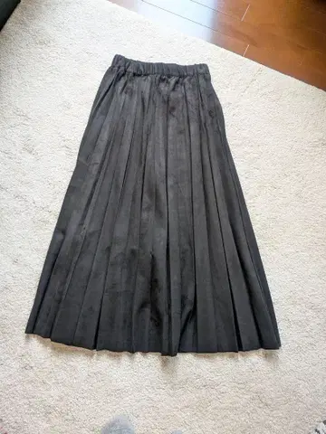 어반 리서치 페이크 스웨이드 플리츠 스커트 새상품